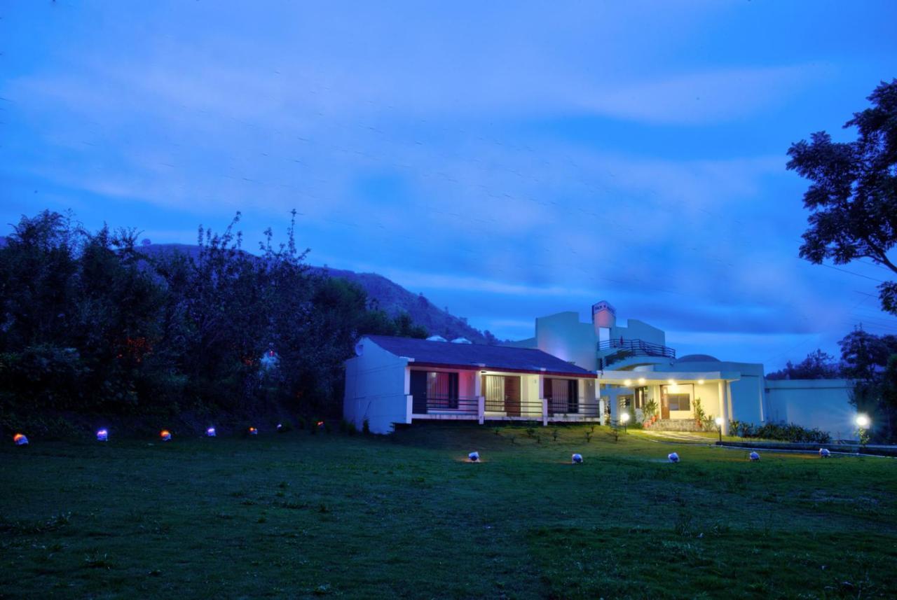 The Palm Resort-Luxuria Nainital Exterior foto